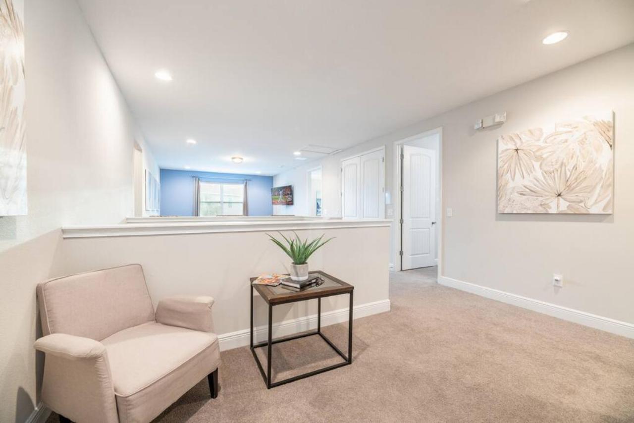Spacious 8 Bdr Family Home With Arcades And Free Pool Heat オーランド エクステリア 写真